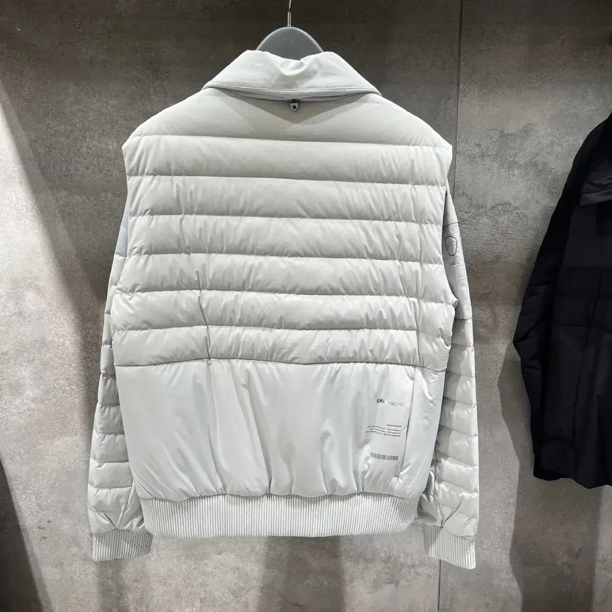 新品アメージングクリー AMAZゴルフメンズジャケット　フード付 アメージングクリー メンズゴルフ ダウン ジャケット - メルカリ