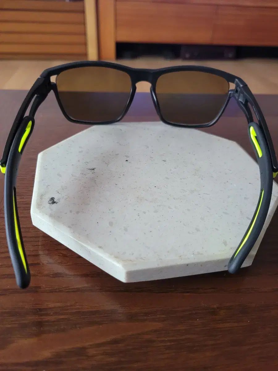 レンズ 偏光サングラス