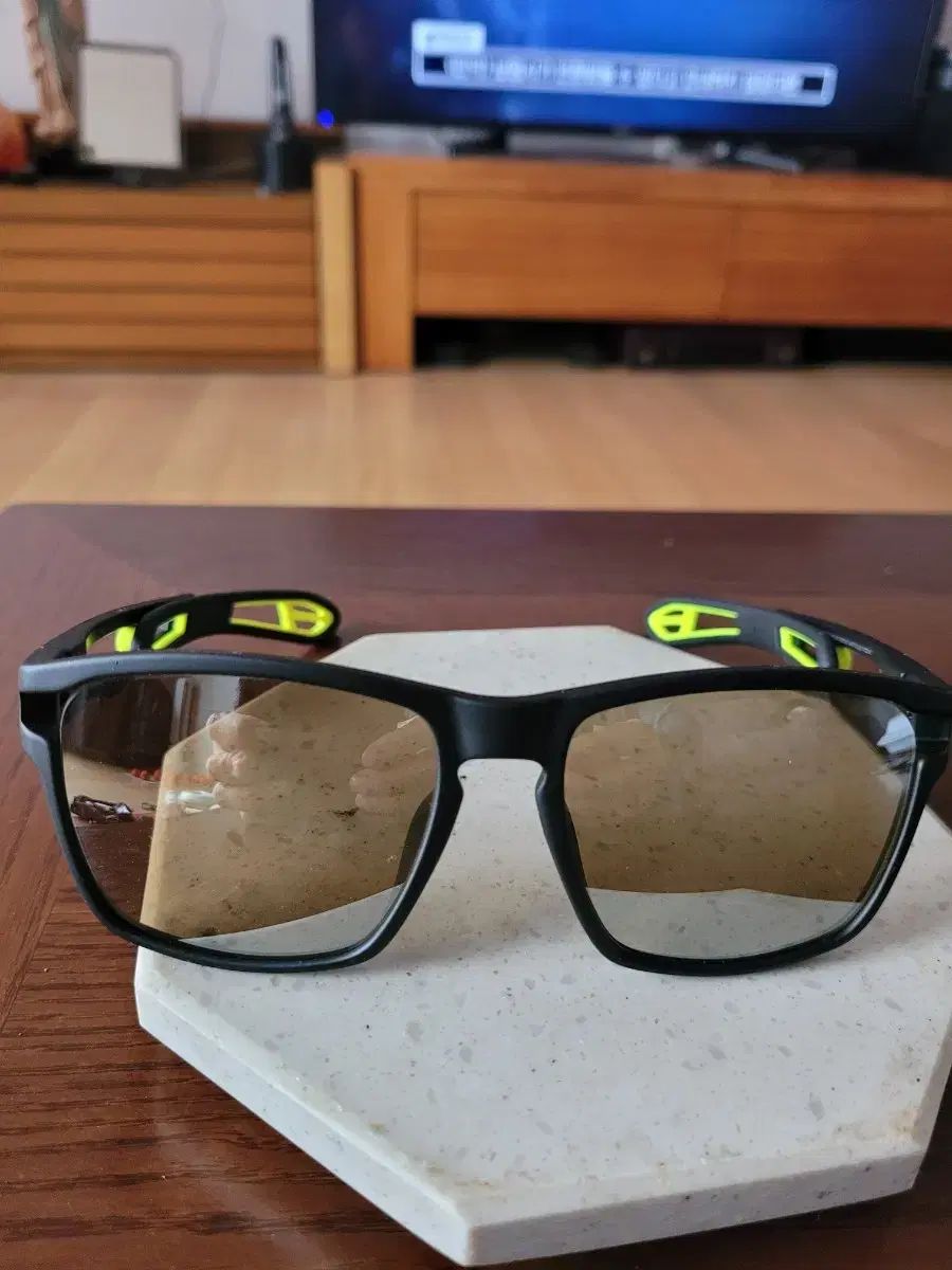 タレックス レンズ 偏光サングラス