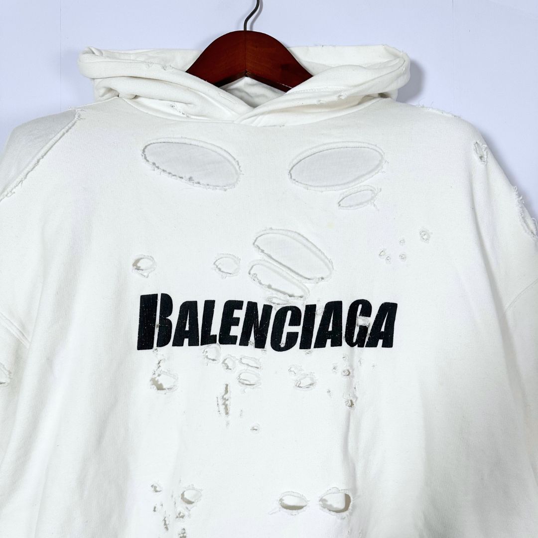 【美品】BALENCIAGA ホワイト パーカー 美品】Balenciaga ロゴ デストロイ パーカー フーディー - メルカリ