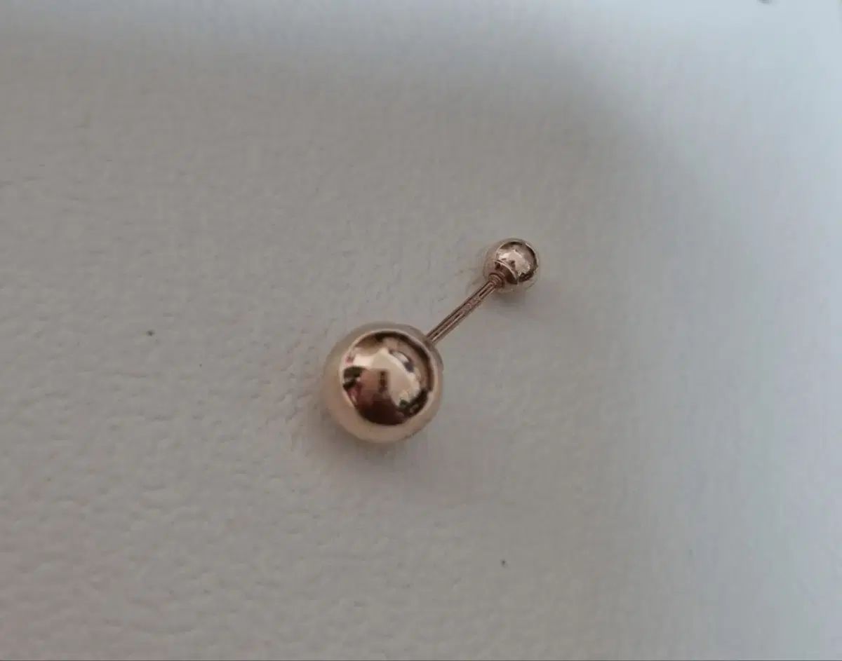 14 k くぼみ ローズボール 6 予め ピアス