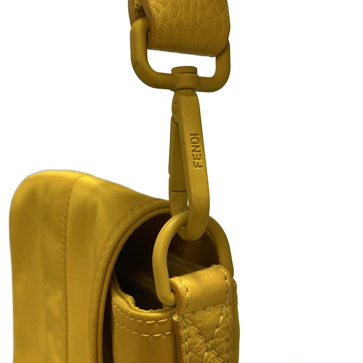 FENDI(フェンディ) ショルダーバッグ美品 バケットメッセンジャー