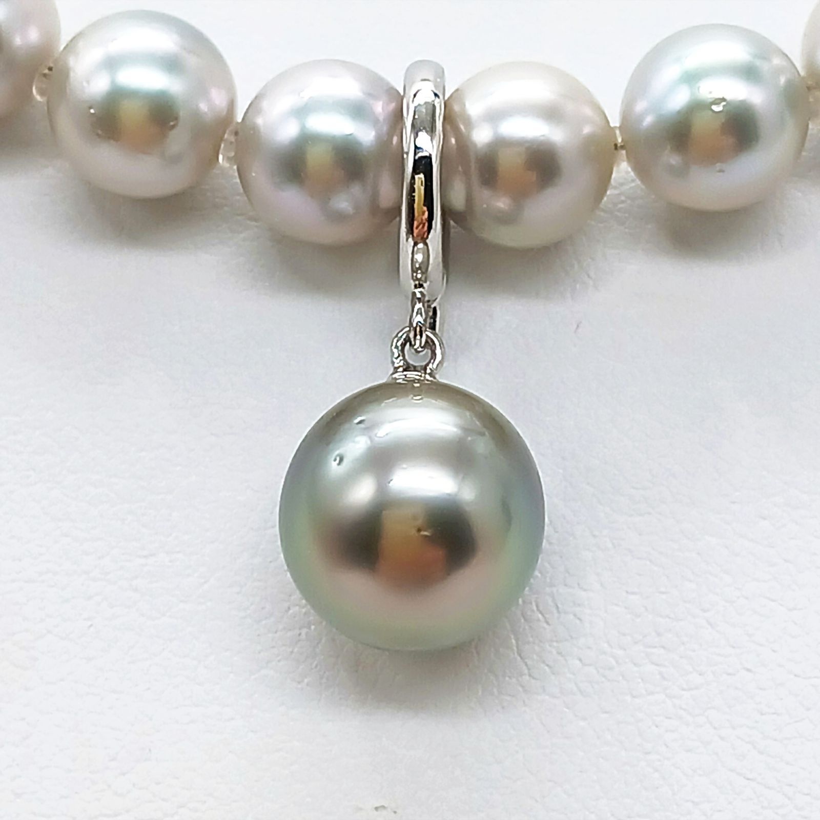 SV南洋黒蝶真珠クリッカー式ペンダントトップ