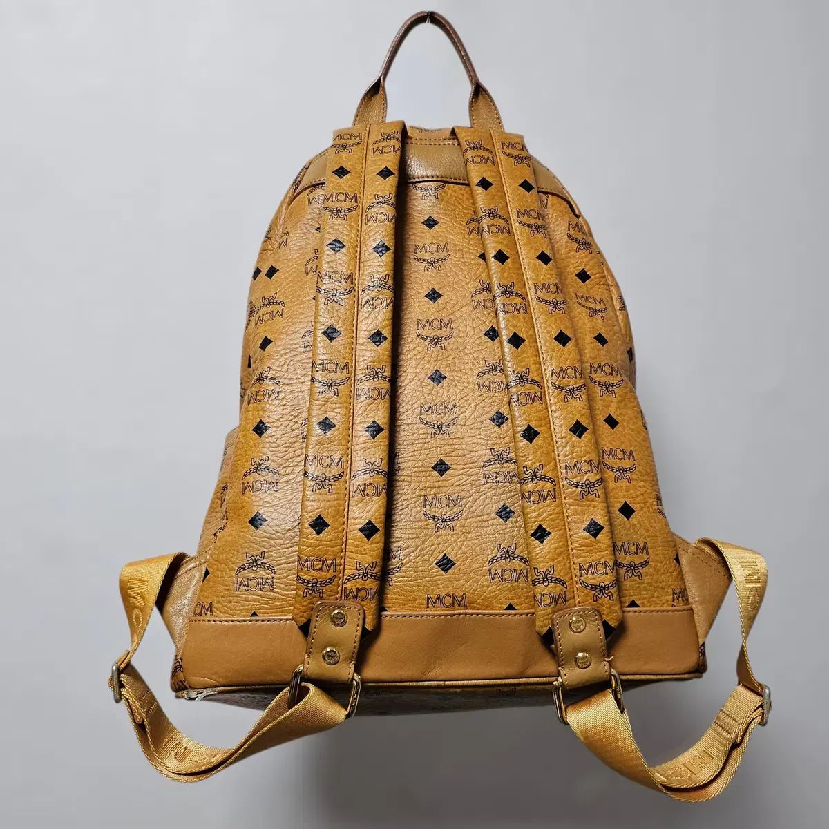 MCM ヴィセトス スターク バックパック