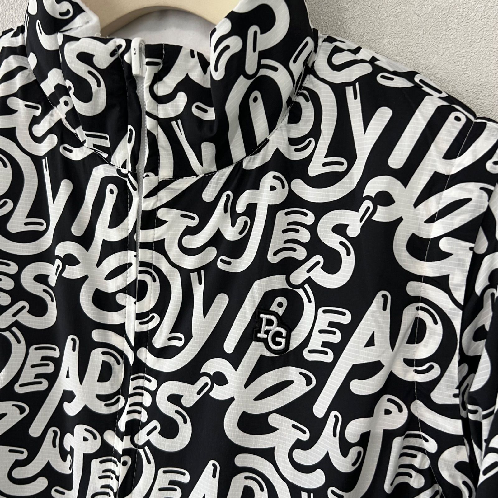 2026 SS 10％OFF PEARLY GATES Nyストレッチリップストップ×超KARUISHI中綿リバーシブルスタンドブルゾン ぷにぷにロゴ柄 サイト サイズ２