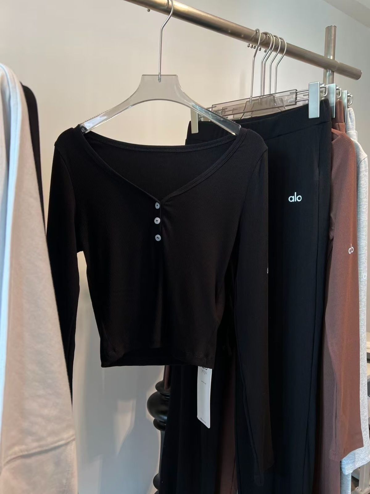 リブ編みロングスリーブセットアップ｜快適ヨガトレーニングウェア