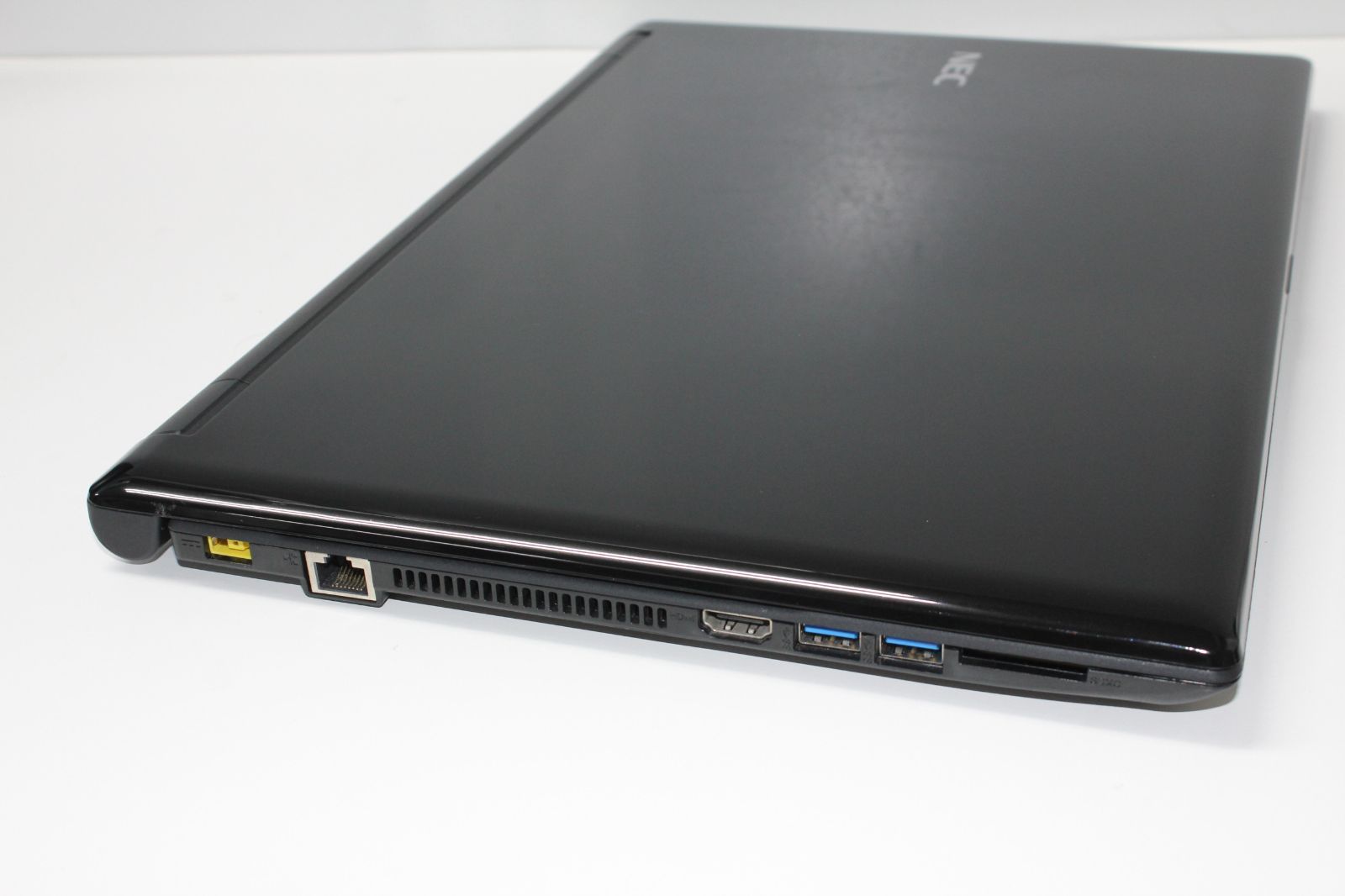 ノートPC】NEC〈LAVIE Direct NS〉Intel Core i7/SSD256GB/メモリ8GB