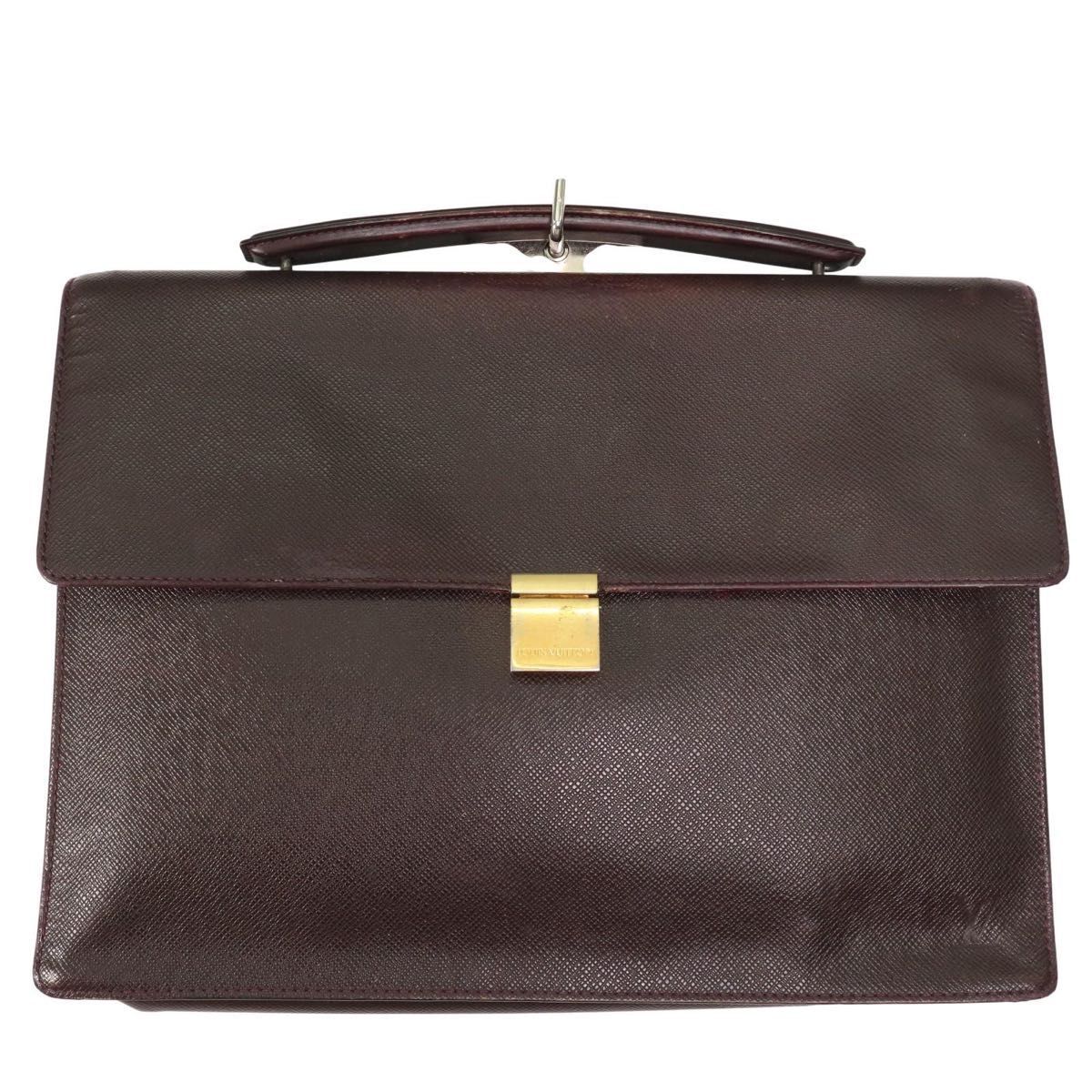 Louis Vuitton エピ セルヴィエット コンセイエ ビジネスバッグ