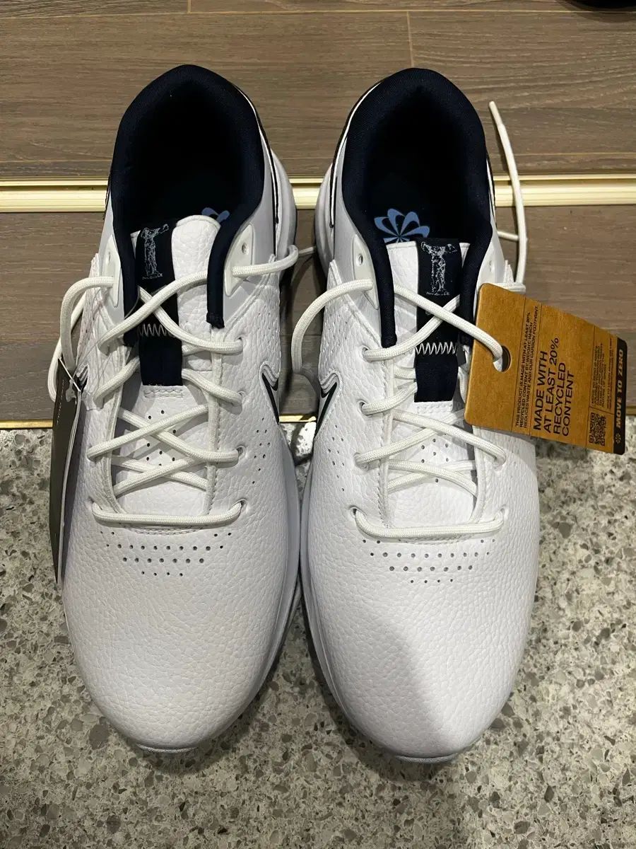 激安大特価，正規品 (新品) NIKE ゴルフシューズ 275 シューズ(男性用)