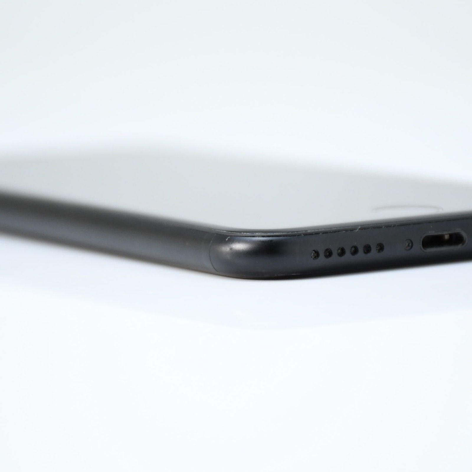  SIMフリー iPhone SE 第２世代 64 GB ブラック スマートフォン本体 スマートフォン 携帯電話