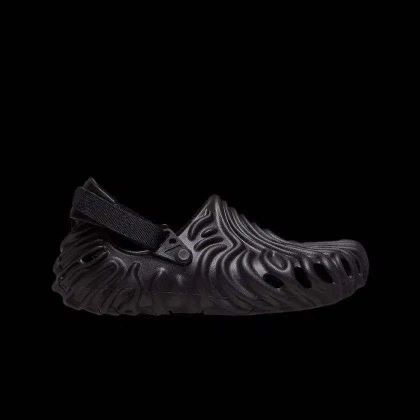 クロックス サレヘ ベンバリー 黒 230 mm