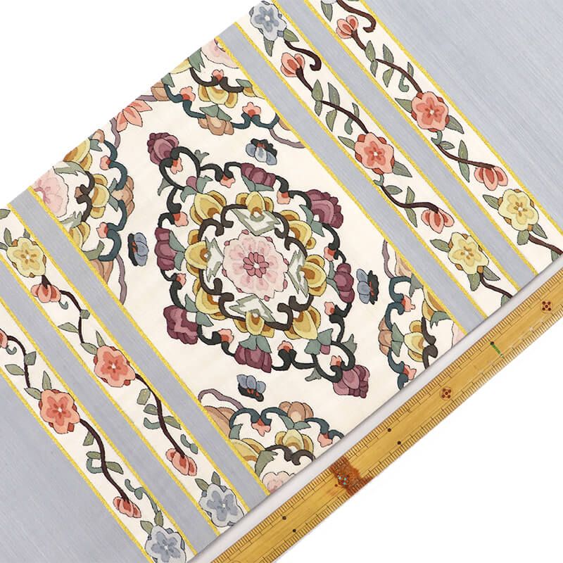 袋帯 明綴れ風 正絹 お太鼓柄 グレー 華文 長さ443 cm 幅30.5 和装 着物 仕立て上がりリサイクル帯