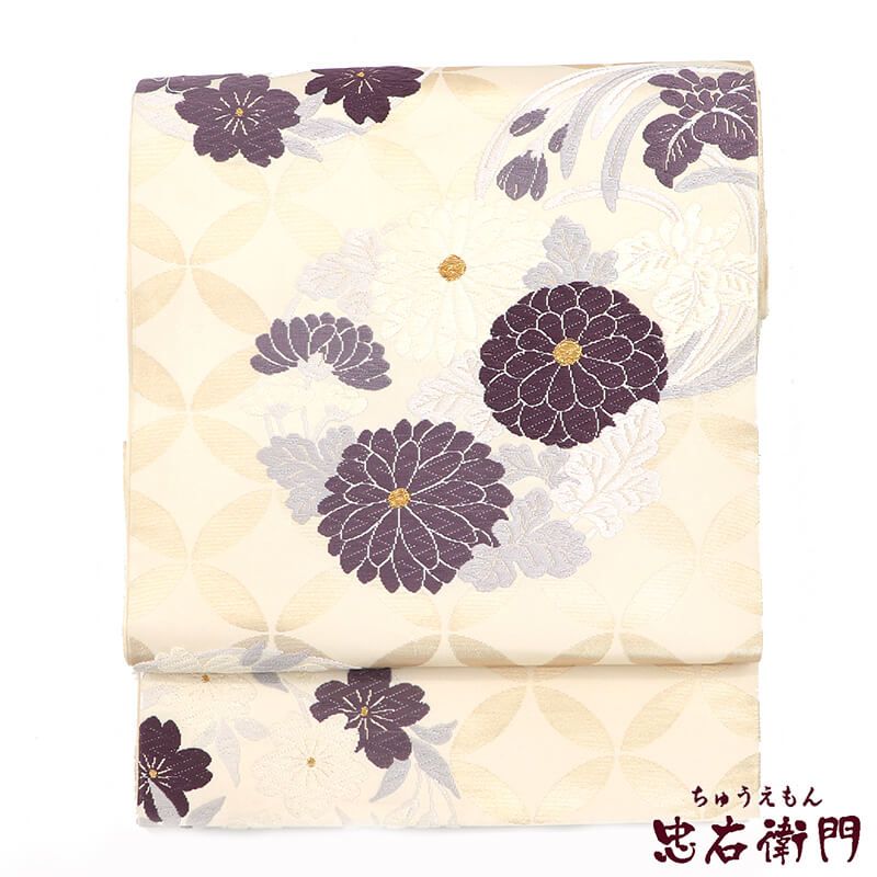 袋帯 唐織 正絹 六通柄 白 菊 桜 七宝 長さ426 cm 幅31 和装 着物 仕立て上がりリサイクル帯