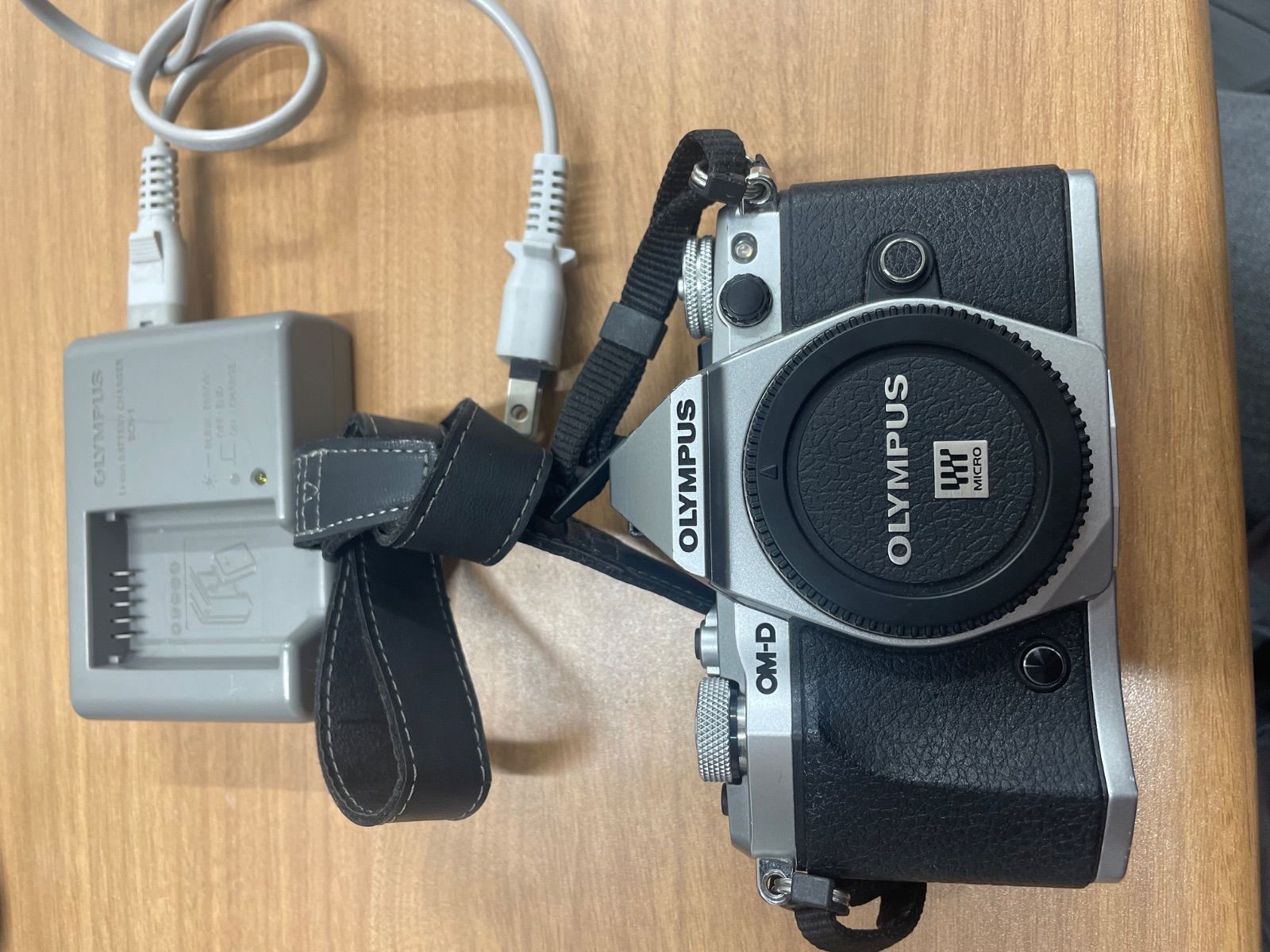 オリンパス OLYMPUS OM D