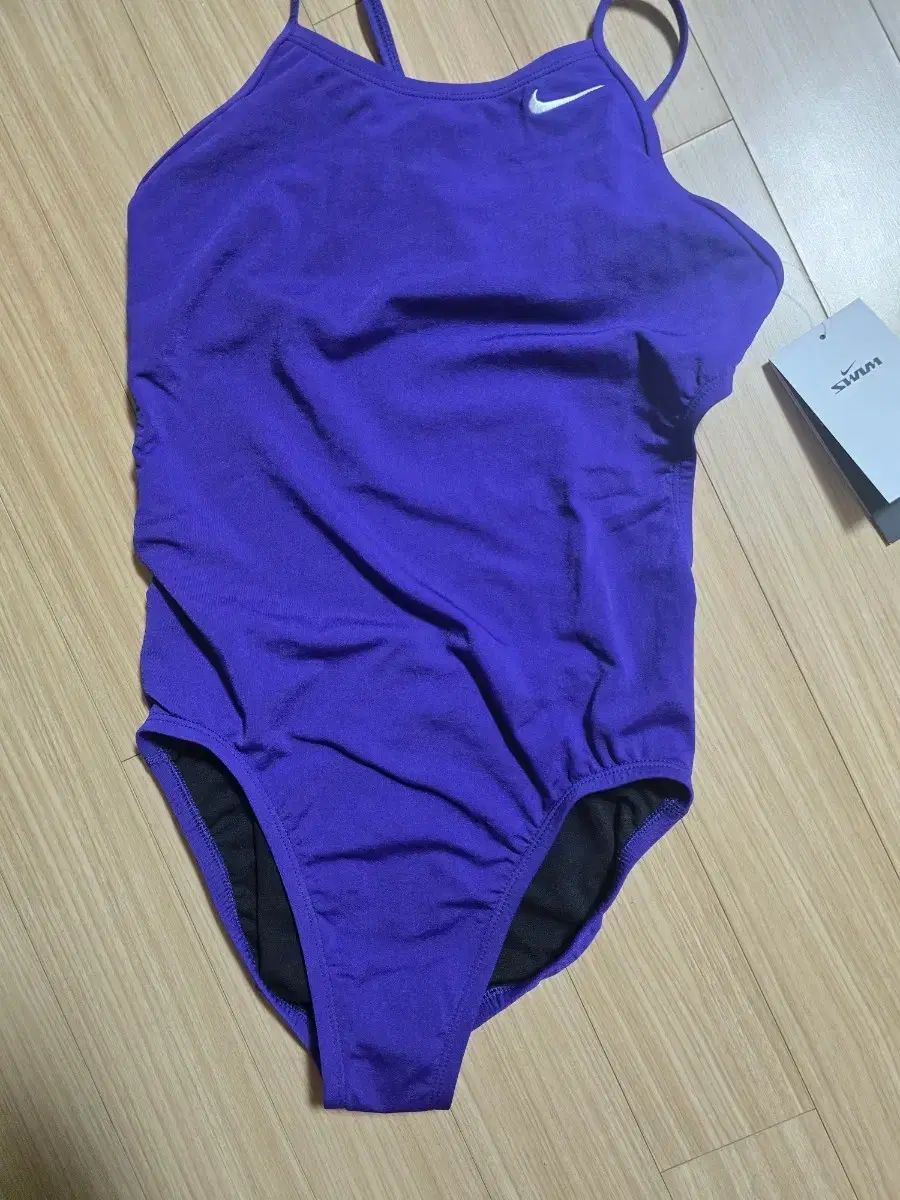 ナイキ ミドル カットアウト 32 コートパープル