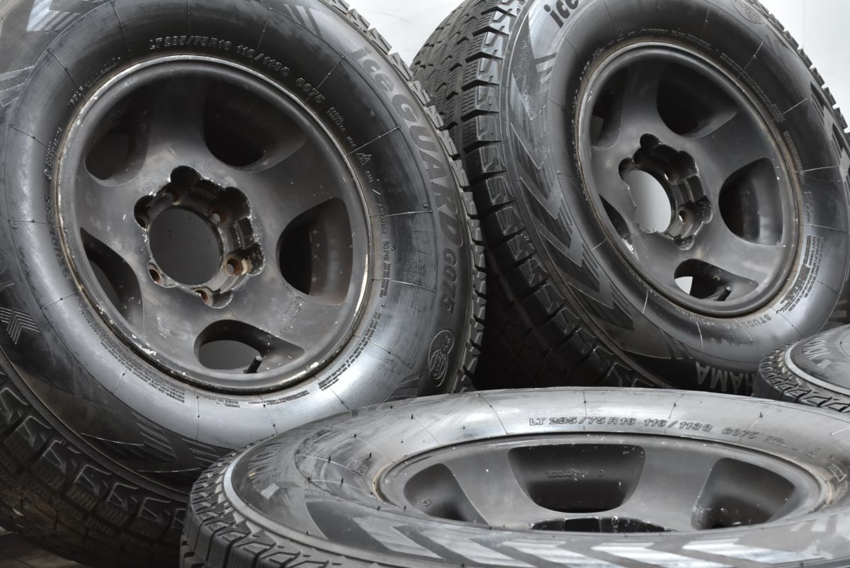 ブラック リペイントカスタム トヨタ ランドクルーザー 80 16 in 8 J 0 PCD 139 7 ヨコハマ アイスガード G 075 LT 285 75 R 可