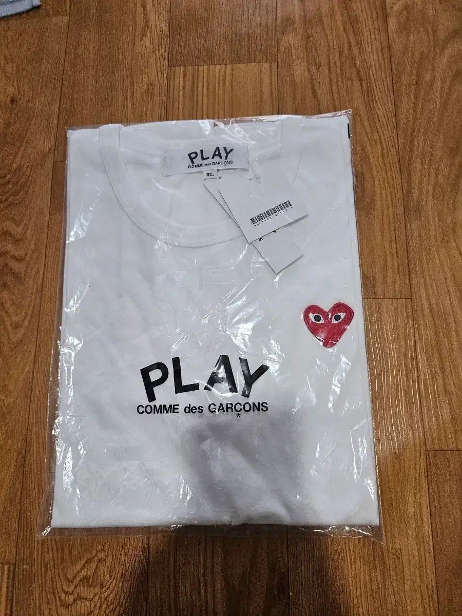 新作登場，最新作 コム・デ・ギャルソン PLAY 白 半袖Tシャツ XL 新品 Tシャツ