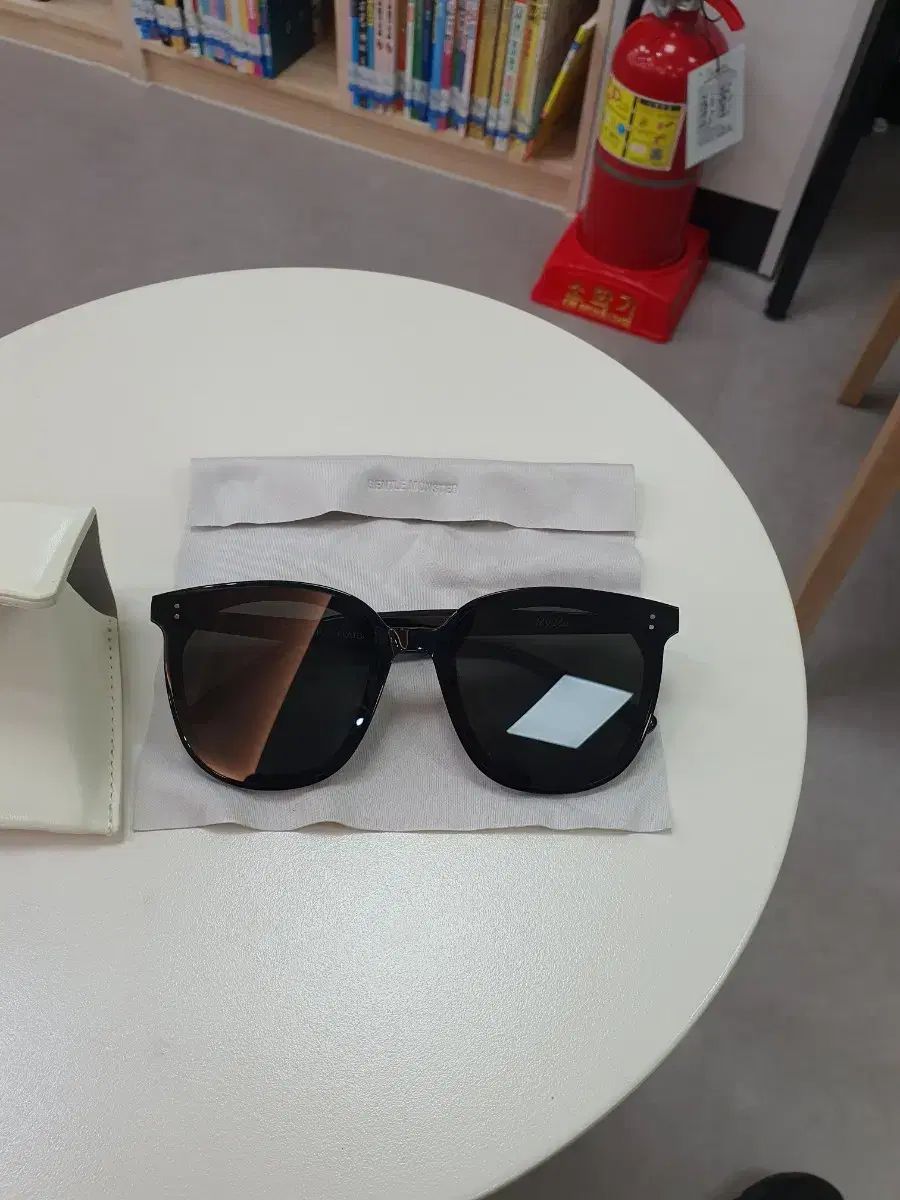 GENTLE MONSTER ジェントルモンスター MYMA マイマ フラットバー サングラス