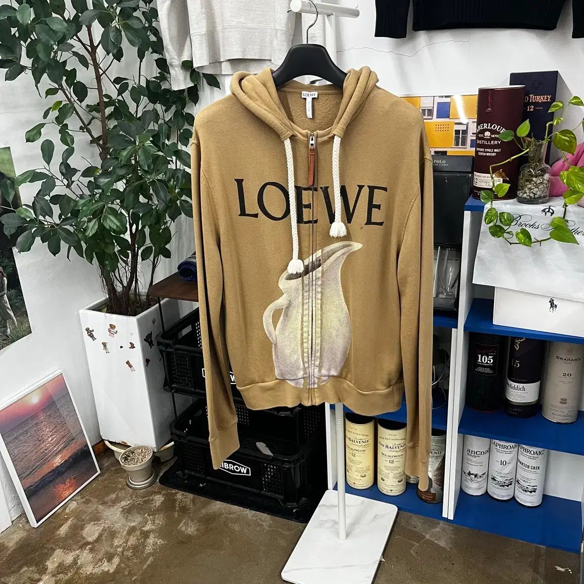 激安大特価，品質保証 ロエベ プリンティング フードジップアップ M パーカー