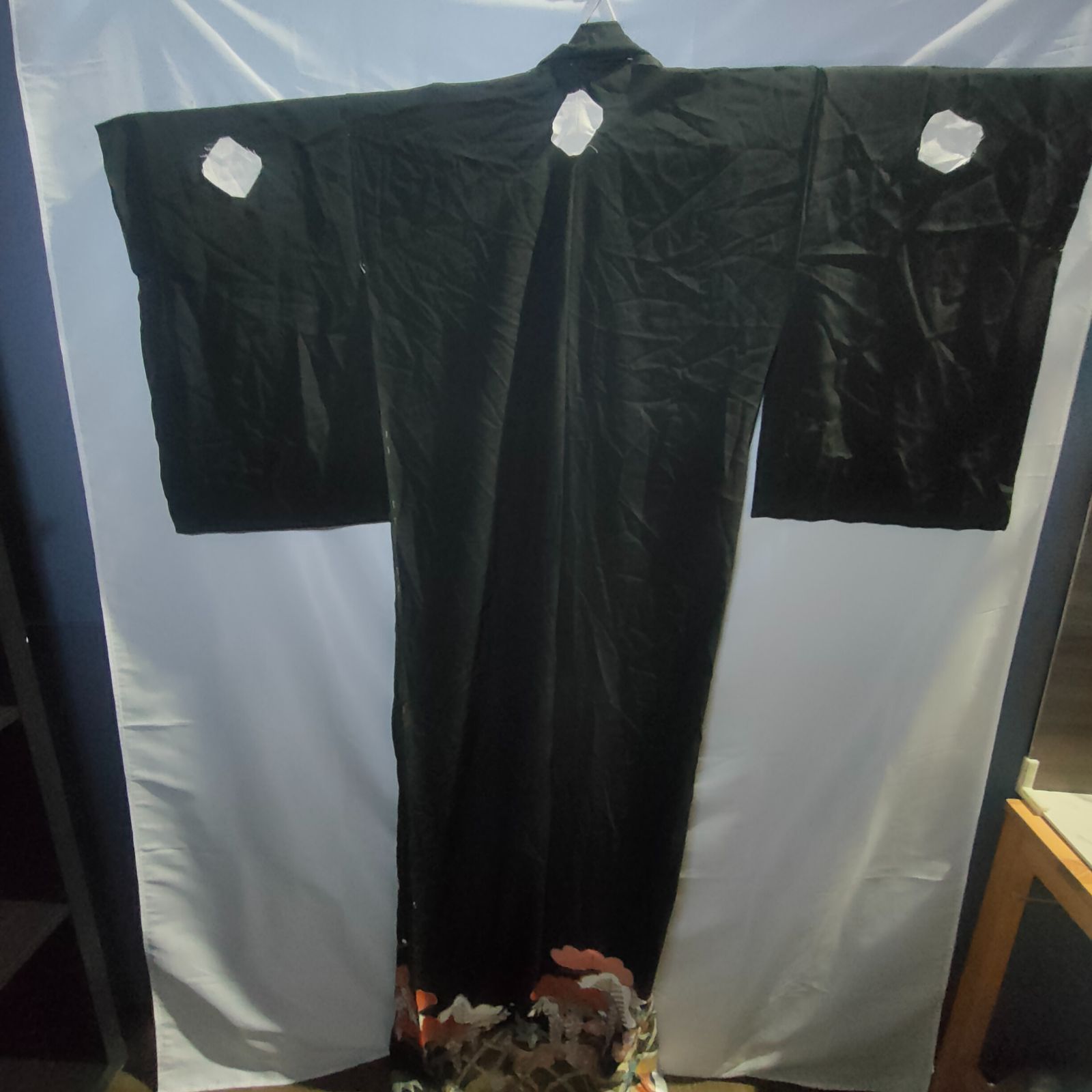 23 仮絵羽 着物 仮縫い 黒留袖 正絹 ブラック 金 銀 刺繍 アンティーク JAPAN 和装 リメイク 古布 手作り ハギレ レトロ 和服 振袖 豪華 仕立て 冠婚葬祭 お正月