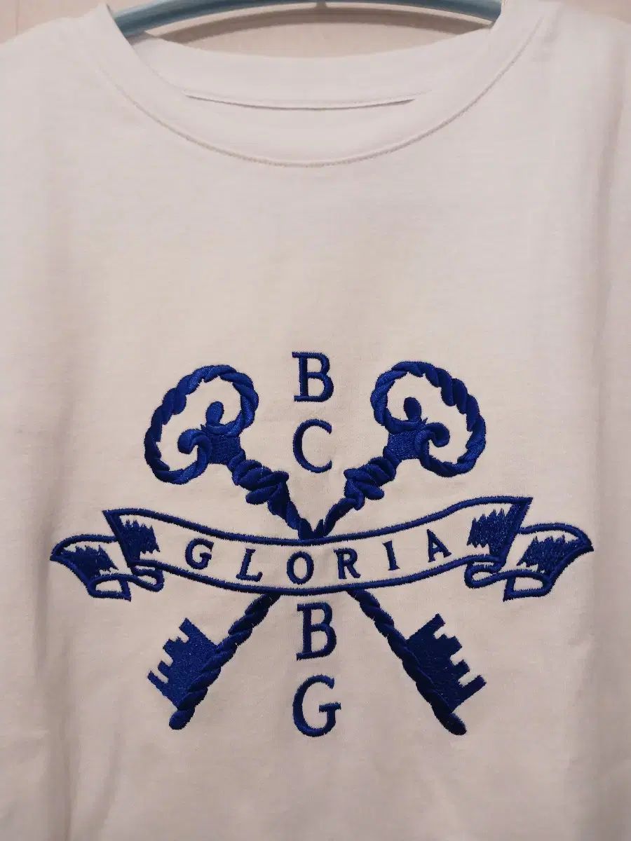 BCBG レディース 長袖Tシャツ 85-94-155