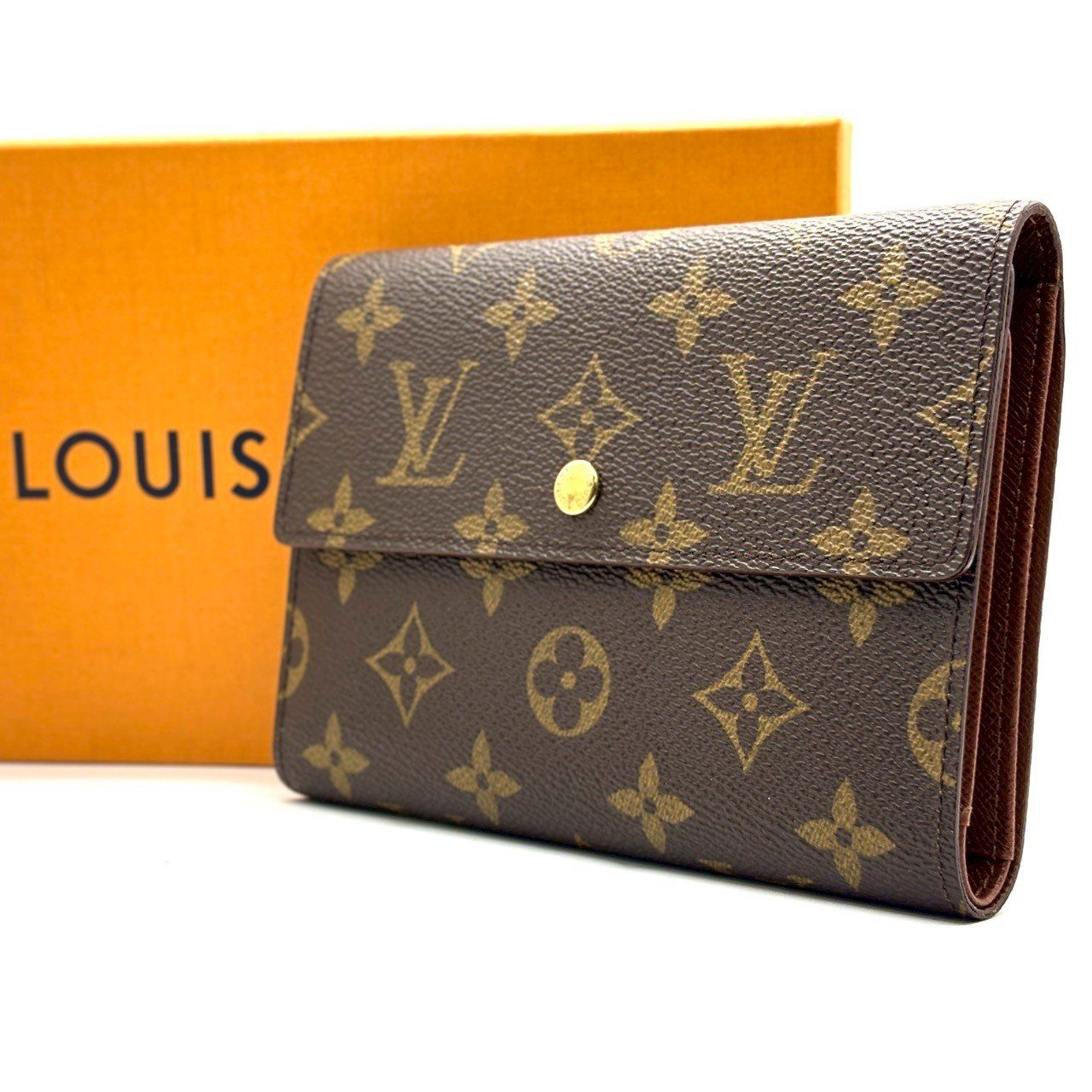 通帳も旅券も一つに✨ LOUIS VUITTON ルイヴィトン 三つ折り財布