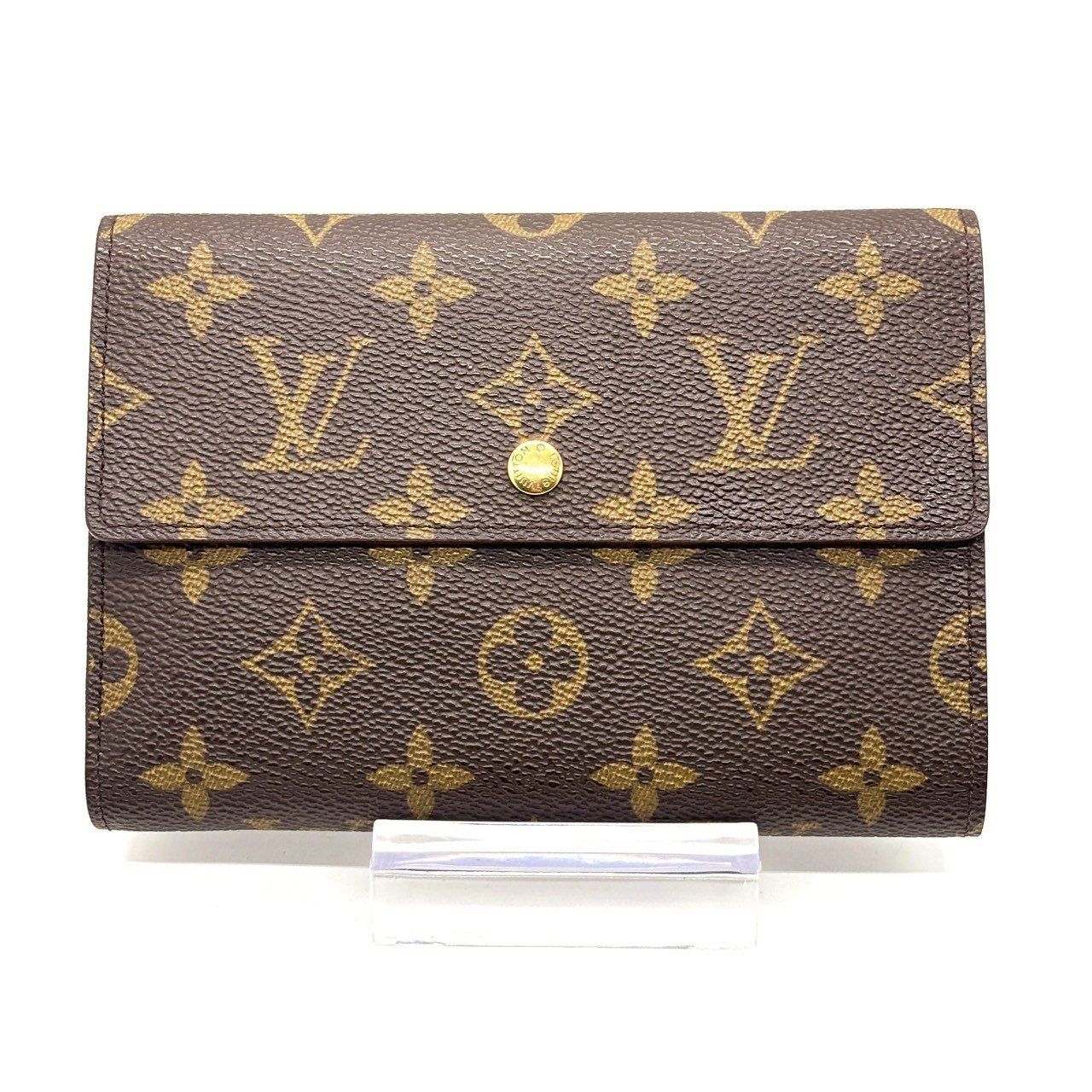 通帳も旅券も一つに LOUIS VUITTON ルイヴィトン 三つ折り財布 モノグラム ポルトトレゾール エテュイパピエ パスポート収納可 ブラウン