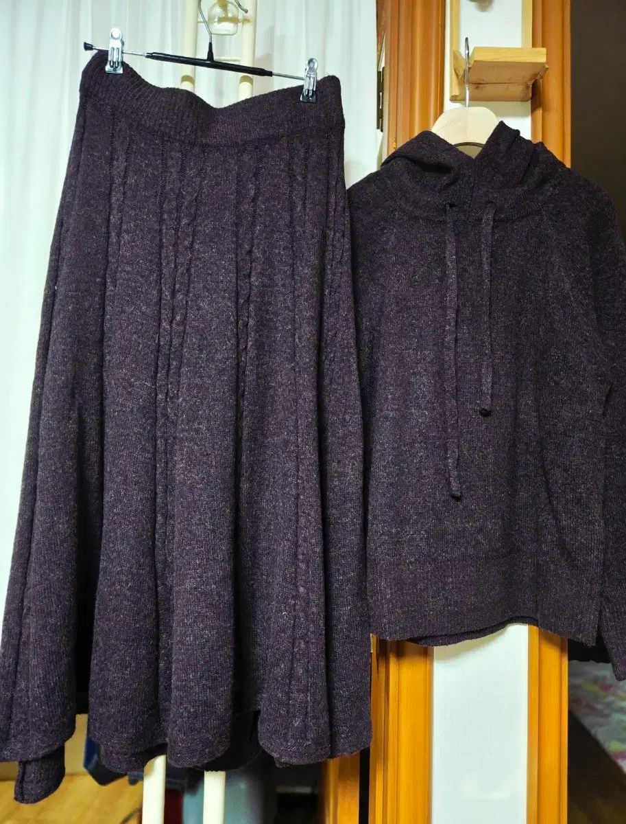 カシミアブレンド WHO フード ニット スカート セット バイオレット PURPLE パープル