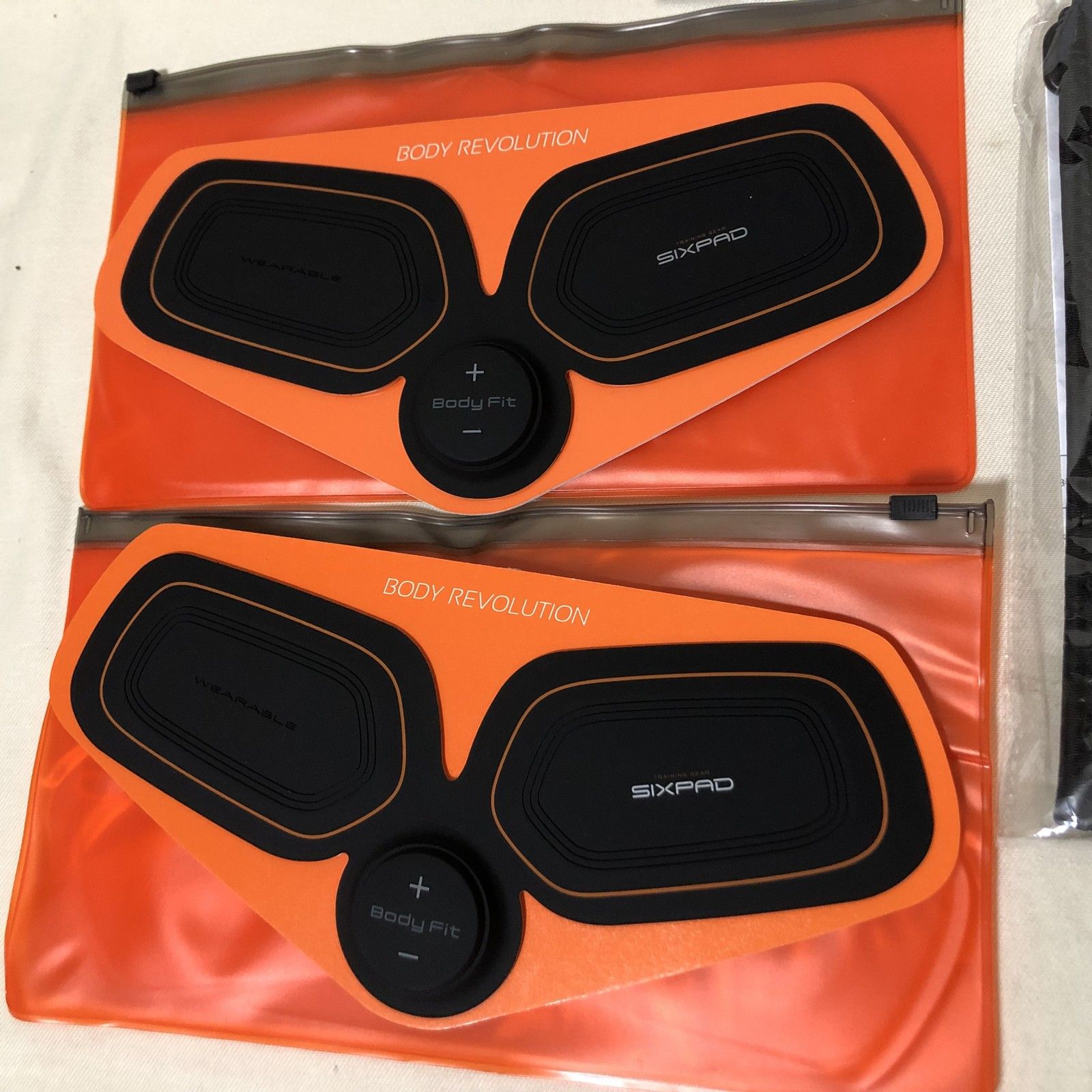 H454 シックスパッド ボディフィット sixpad body fit SP-BF2008F