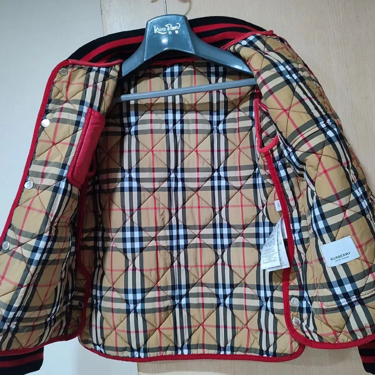 バーバリー キッズ キルティング ジャケット レッド 120 7-8歳 - メルカリ