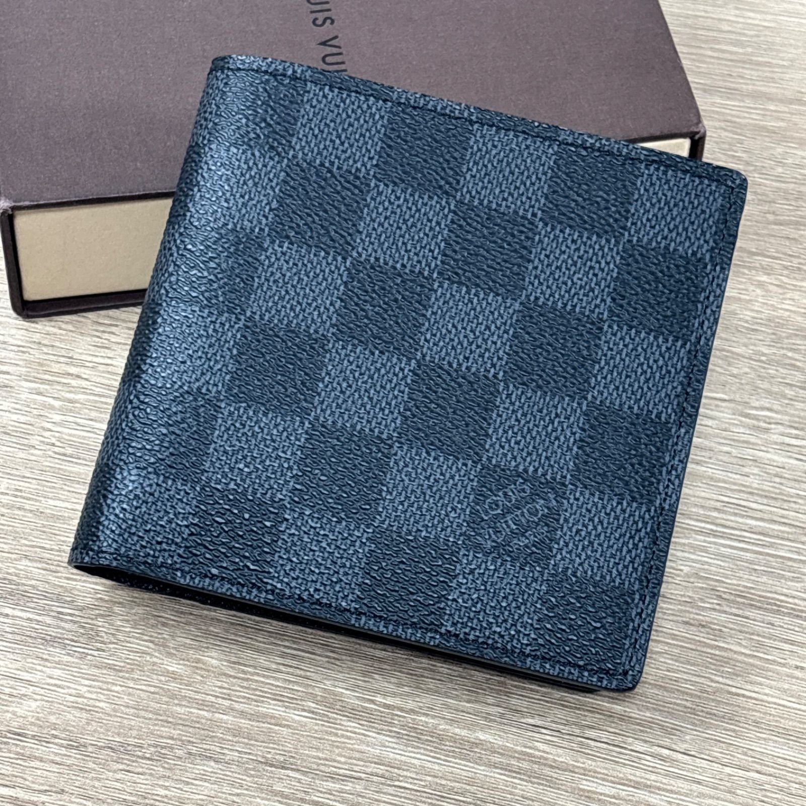 未使用　LOUIS VUITTON ルイヴィトン　ダミエグラフィット　ポルトフォイユマルコ　二つ折り財布　コンパクトウォレット　メンズ　折り財布