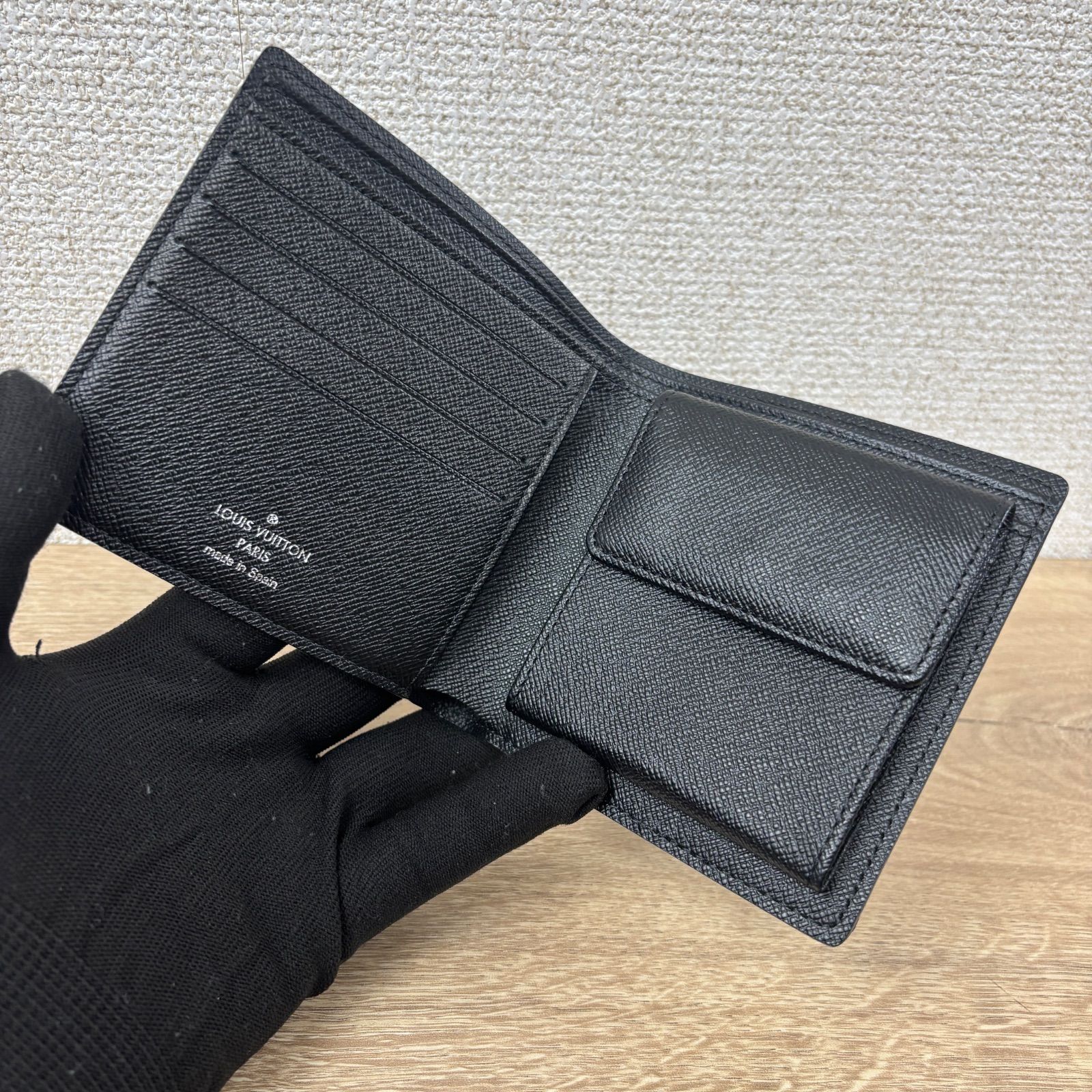 未使用　LOUIS VUITTON ルイヴィトン　ダミエグラフィット　ポルトフォイユマルコ　二つ折り財布　コンパクトウォレット　メンズ　折り財布