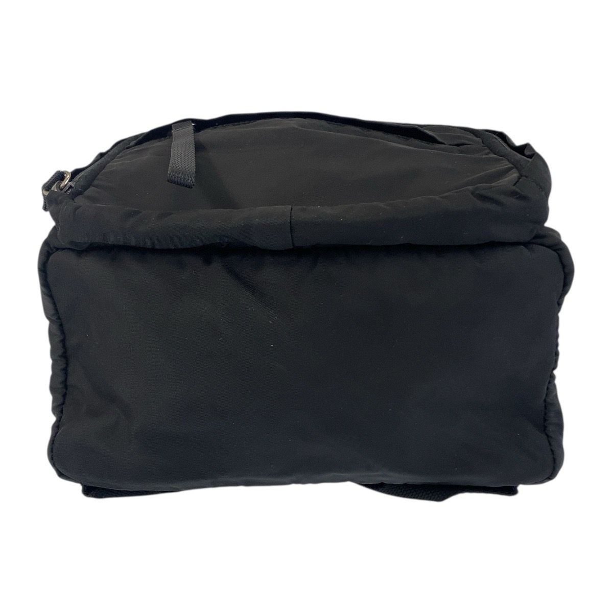 三角ロゴプレート