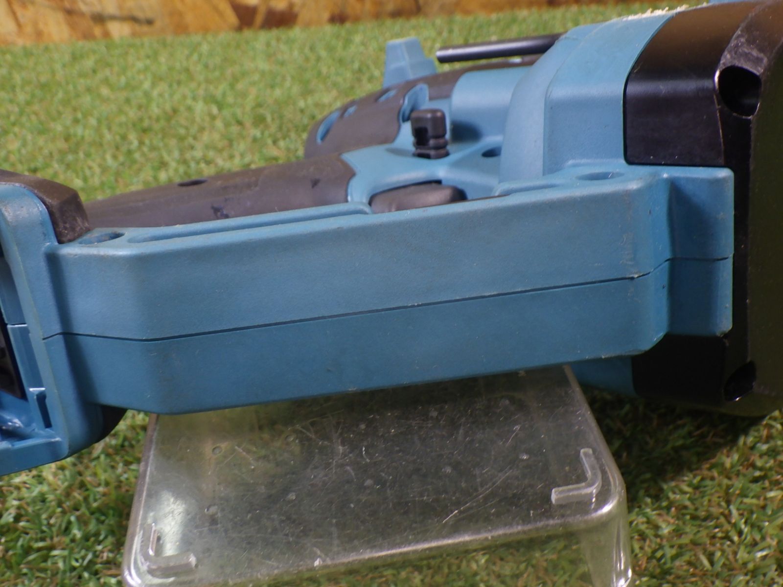  マキタ 全ネジカッタ SC 103 D 建築現場や設備工事で 品 その他 切断工具 切断機