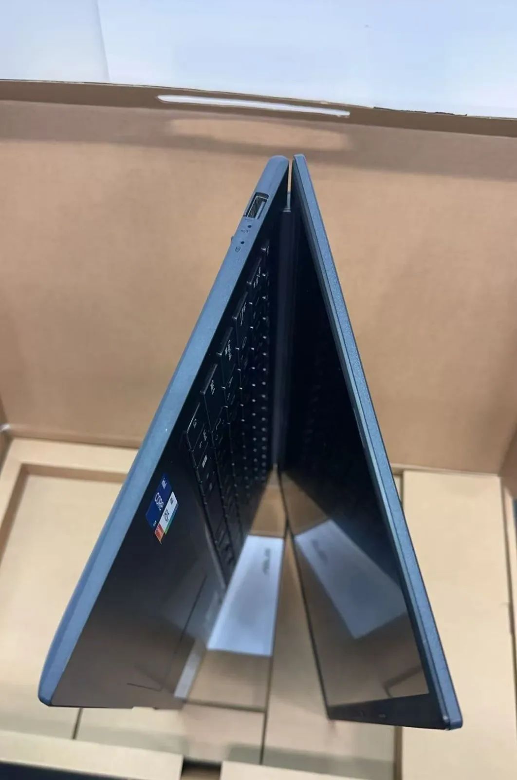 ASUS ノートパソコン X 1504 VA I 7165 W 921850