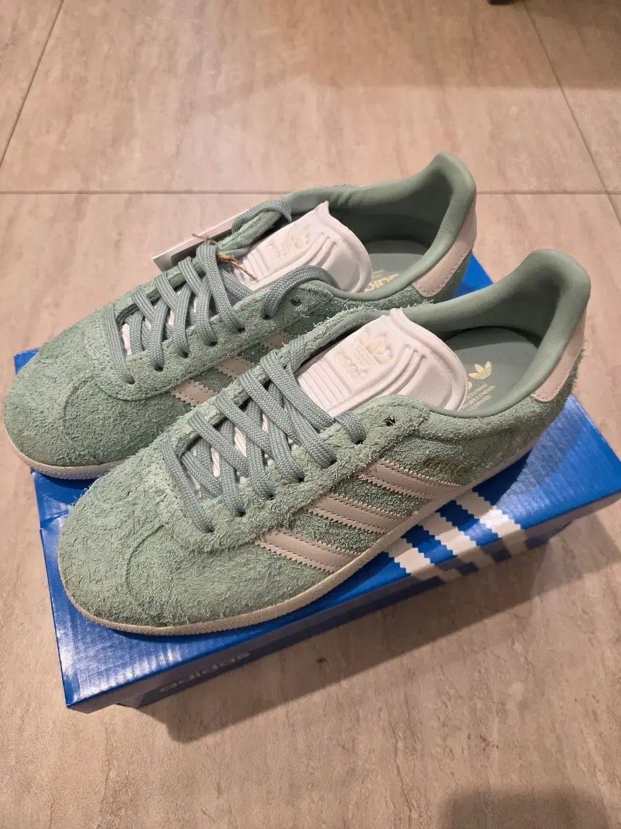 アディダス ガゼル ヘイズグリーン 230