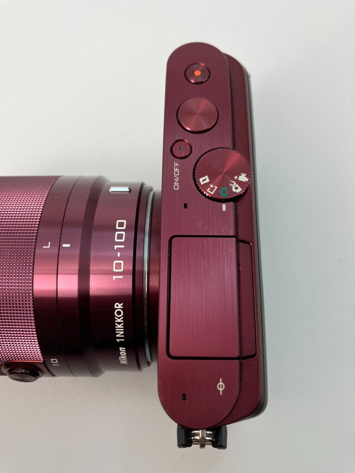 返品保証・動作確認済】Nikon 1 J3 ボディ + 1 NIKKOR 10-100mm F4-5.6