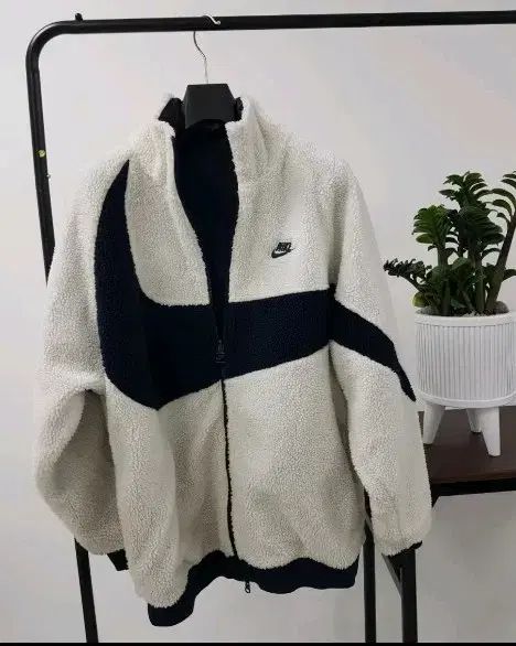 新品 ナイキ スウッシュ リバーシブル 羊毛ジャケット 3XL ナイキ NIKE ソロ スウッシュ リバーシブル ボア ジャケット 3XL