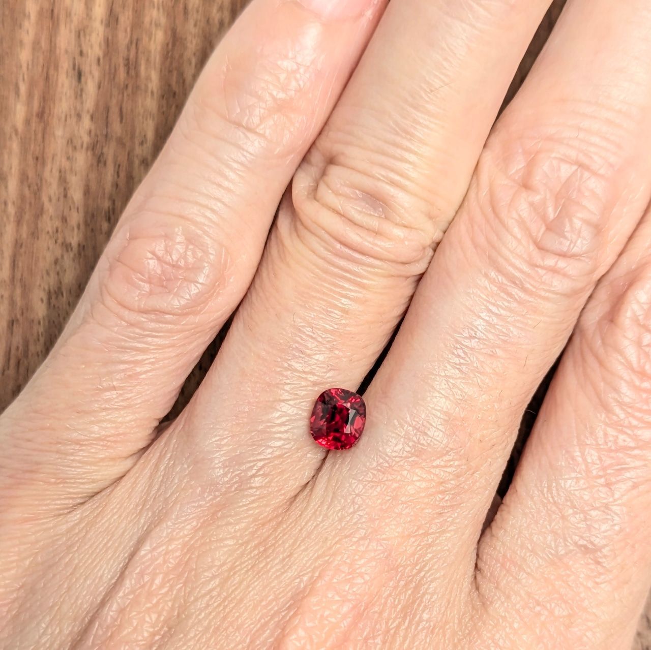  レッドスピネル ミャンマー モゴック産 0.79 ct その他 アクセサリー