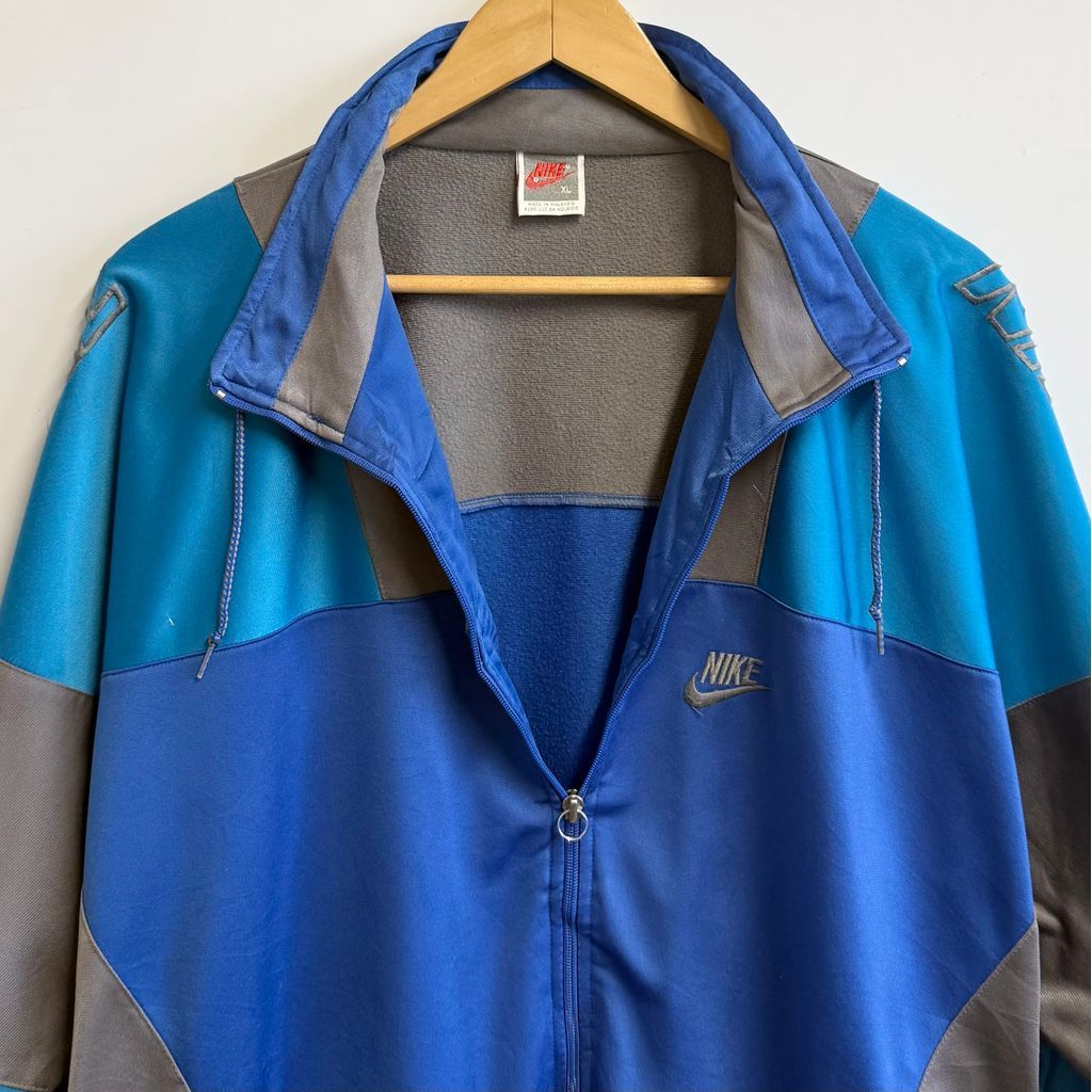 Nike トラックジャケット NIKE ナイキ トラックジャケット ジャージ 裏地あり ロゴ刺繍 カラー