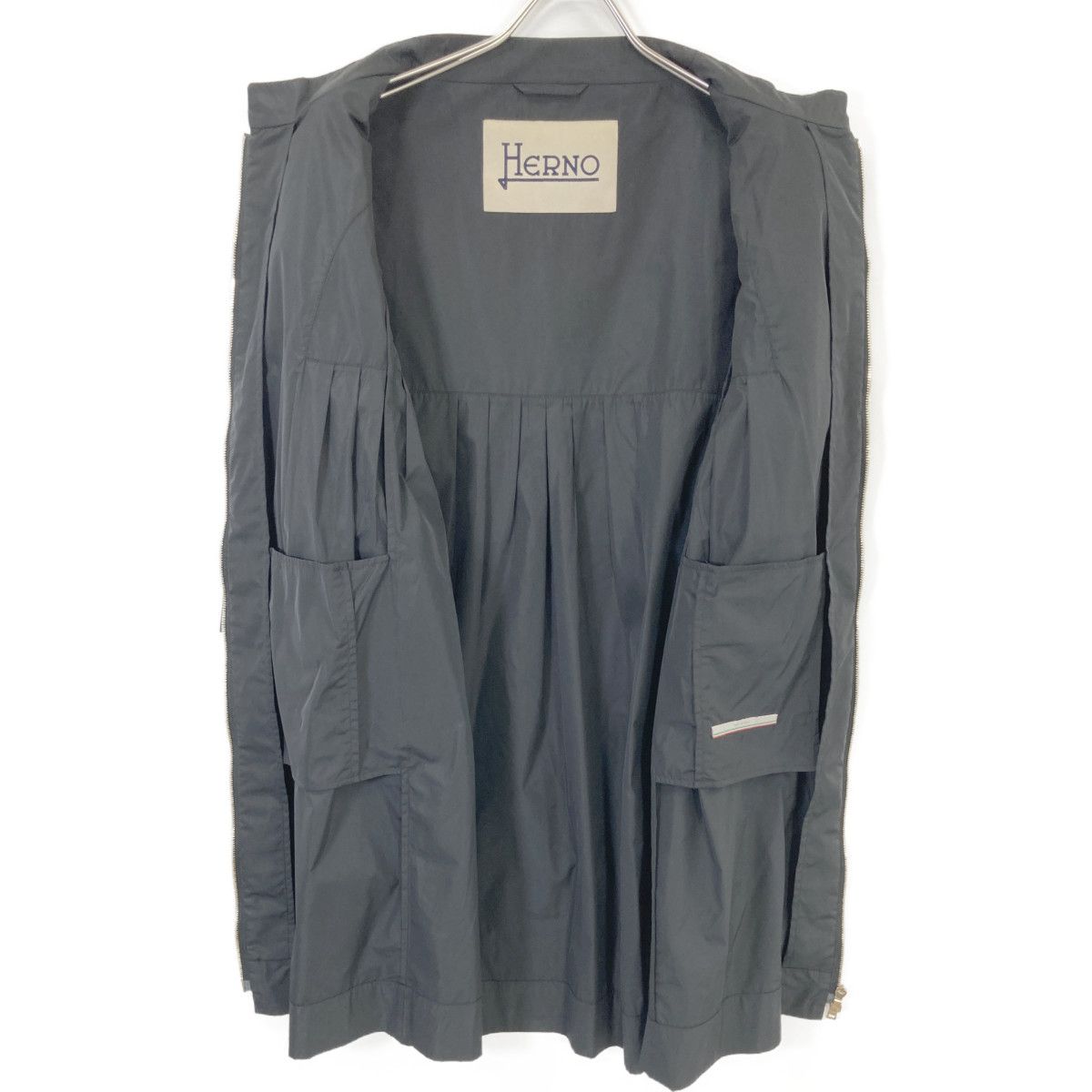 HERNO ヘルノ ﾌﾞﾗｯｸ CA0072D ﾌﾗﾜｰﾃﾞｻﾞｲﾝ ﾆｰﾚﾝｸﾞｽｺｰﾄ 40 - メルカリ