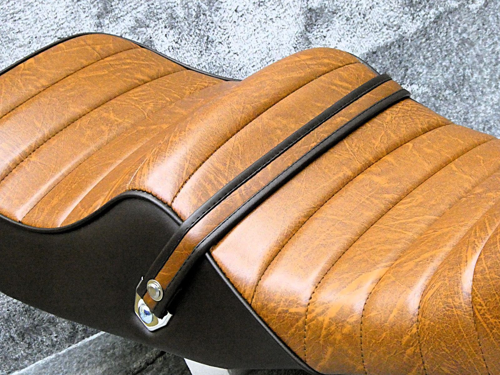 ゴキ 茶ツートン 新ローダウン タックロールシート /完成品BROWN