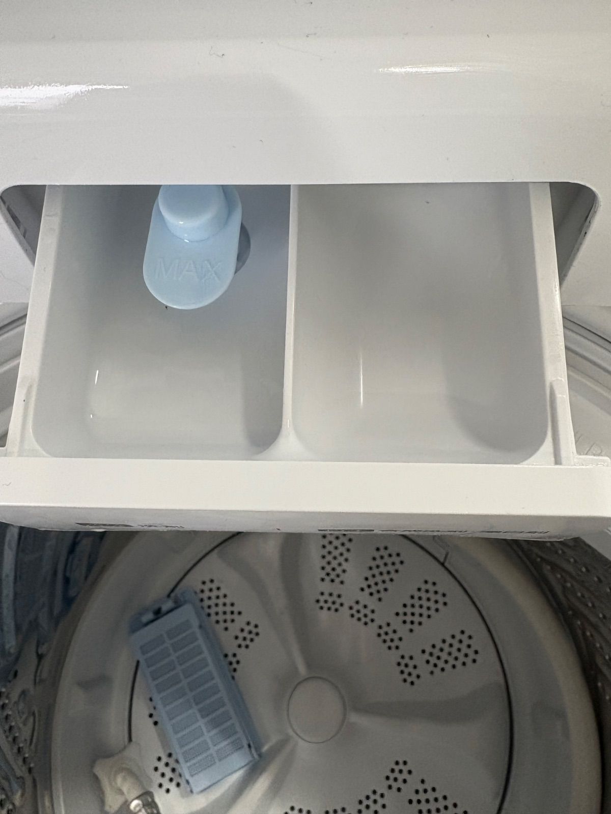  高年式 製 Hisence 全自動電気洗濯機 HW 55 E 4 W 5 kg 縦型洗濯機本体 縦型洗濯機