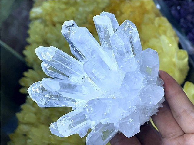 超綺麗高透明度水晶クラスターB1219/1F319/82B - メルカリ