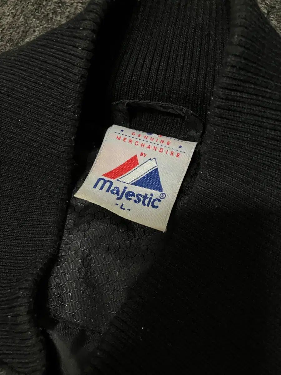  マジェスティック ニューヨーク ヤンキース ジャケット オールブラック その他 ウェア
