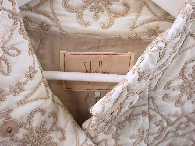 シビラ SYBILLA コート 刺繍 中綿 アイボリー ピンクベージュ 上着