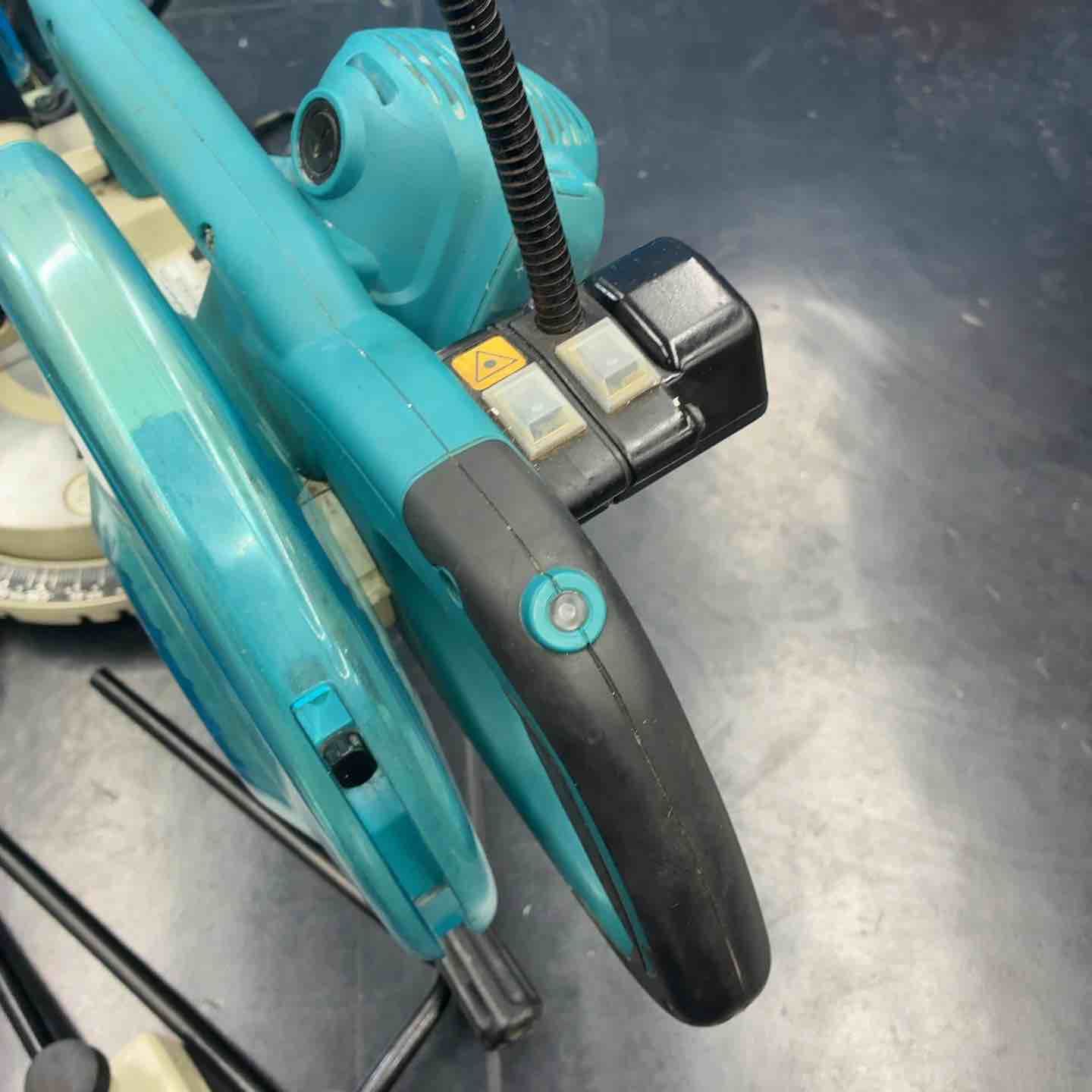 中古品】 マキタ (makita) 216mm スライドマルノコ LS0814FL 【藤沢店 