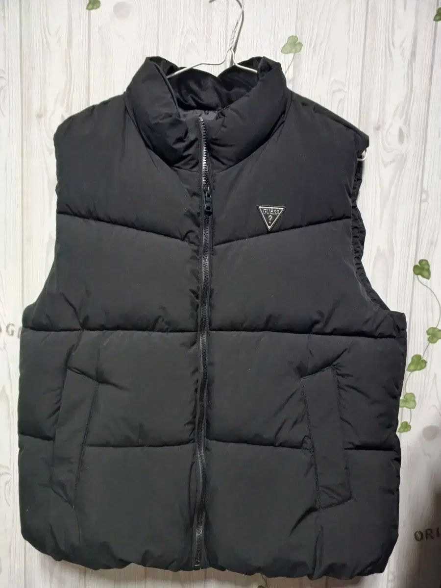 GUESS ユニセックス ダウンベスト 95