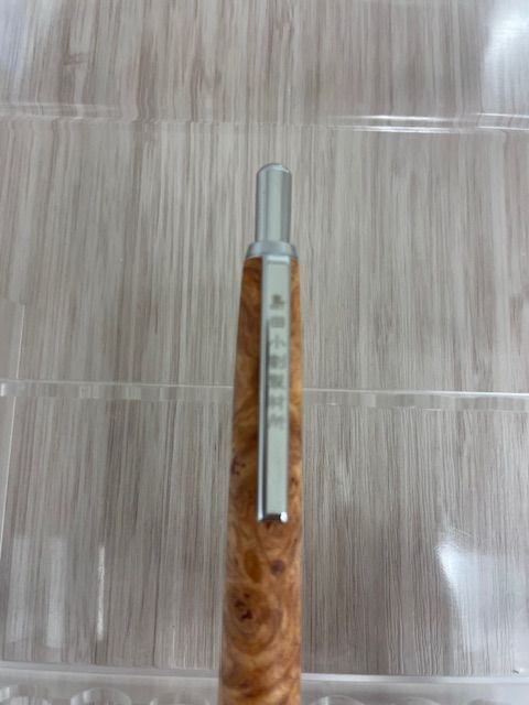 商品 島田小割製材所 ノック式ペンシル 0 5 mm シャープペン 花梨杢 1721174