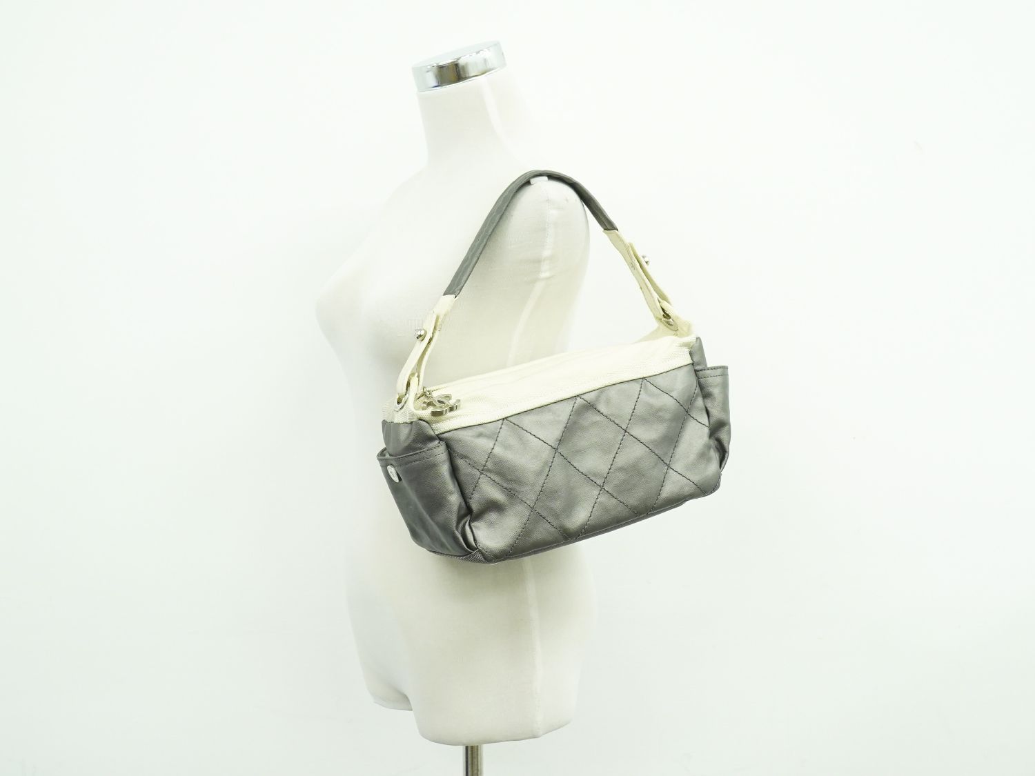 本物 シャネル CHANEL パリビアリッツ ショルダーバッグ レザー